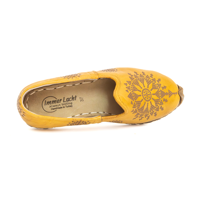 Women’s Pointed Laser-Etched Yemeni shoes - Mustard - Image 2
